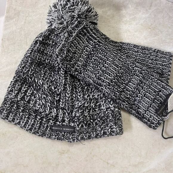 Rebecca Minkoff Beanie/armwarmers set NWT - Picture 1 of 7